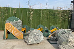 坦桑尼亞石膏粉生產(chǎn)線制作完畢，準(zhǔn)備發(fā)貨。